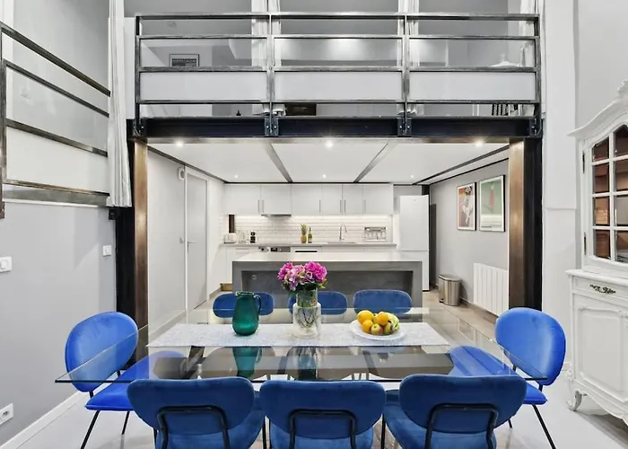 Montmartre Theater Loft